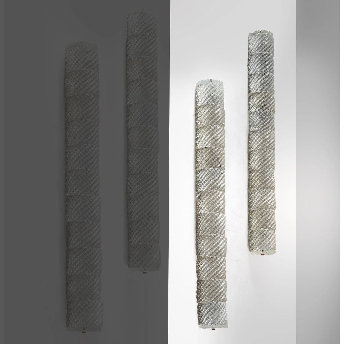 Barovier & Toso: Barovier & Toso A COUPLE OF APPLIQUES COPPIA DI APPLIQUES in vetro Produzione Italia, 1940 circa cm H9xL12xP101 