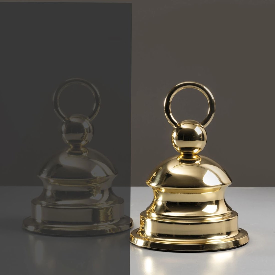 Luigi Caccia Dominioni: Luigi Caccia Dominioni (Milano, 1913 - 2016) A METAL DOORSTOP UN FERMAPORTE in metallo Produzione Azucena, Italia, 1960 circa alt. cm 18 e diam. cm 14 