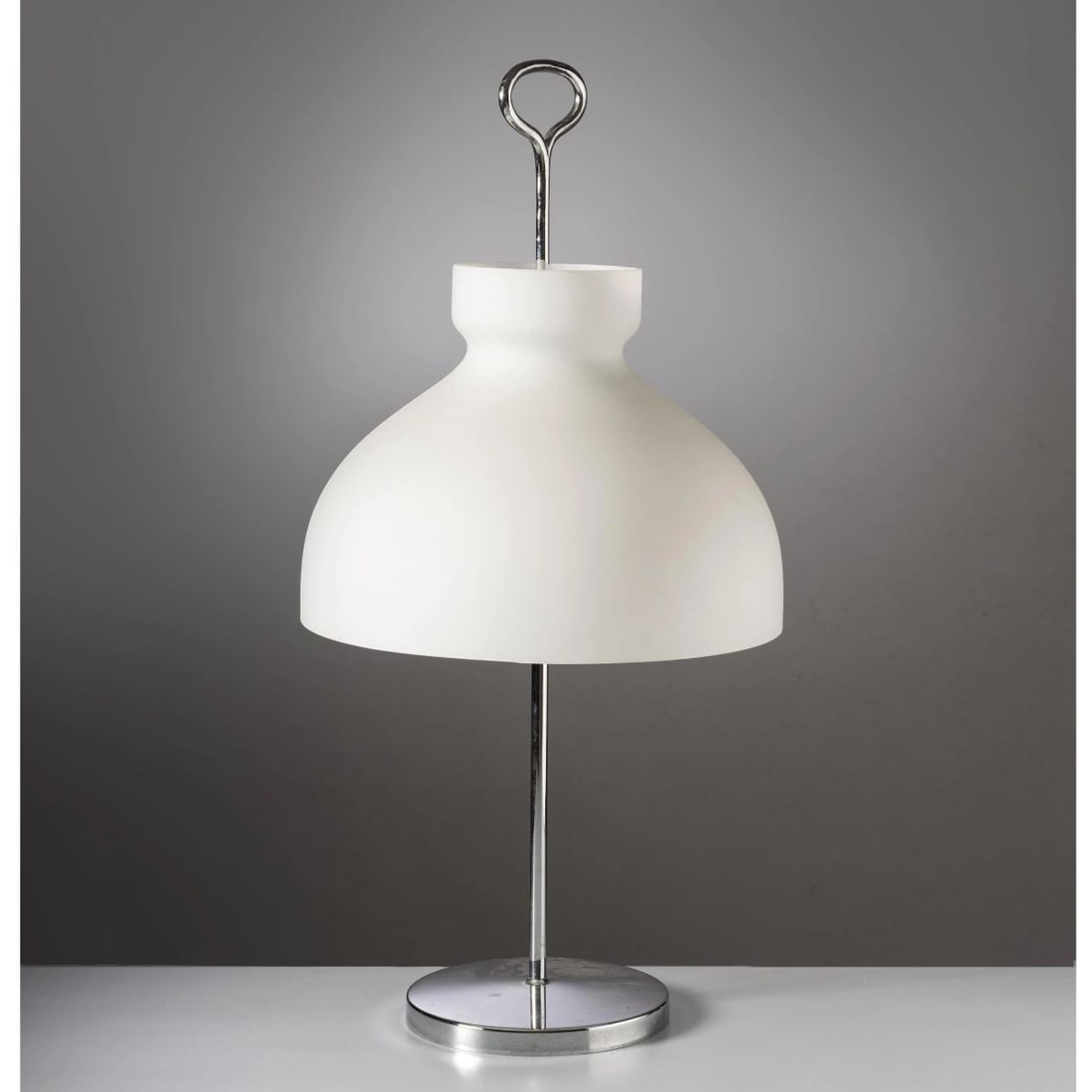 Ignazio Gardella: Ignazio Gardella (Milano, 1905 – 1999) ARENZANO TABLE LAMP LAMPADA DA TAVOLO MODELLO ARENZANO LTA3 in metallo e vetro Produzione Azucena, Italia, 1956 cm alt. 60 e diam. cm 28 