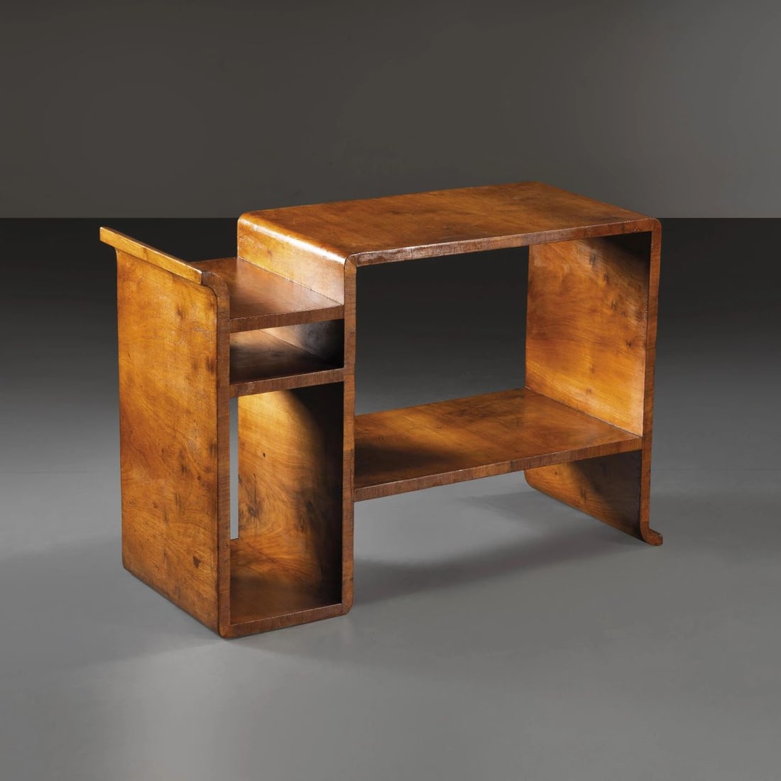 ETAGERE (1 of 2)
