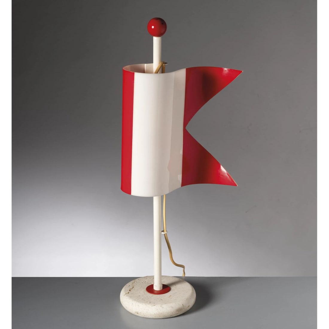 Carla Scoppa: Carla Scoppa (Sec. XX) LAMPADA DA TAVOLO in metallo e materiale plastico Produzione Italia, 1970 circa cm H55xL20xP15 TABLE LAMP 
