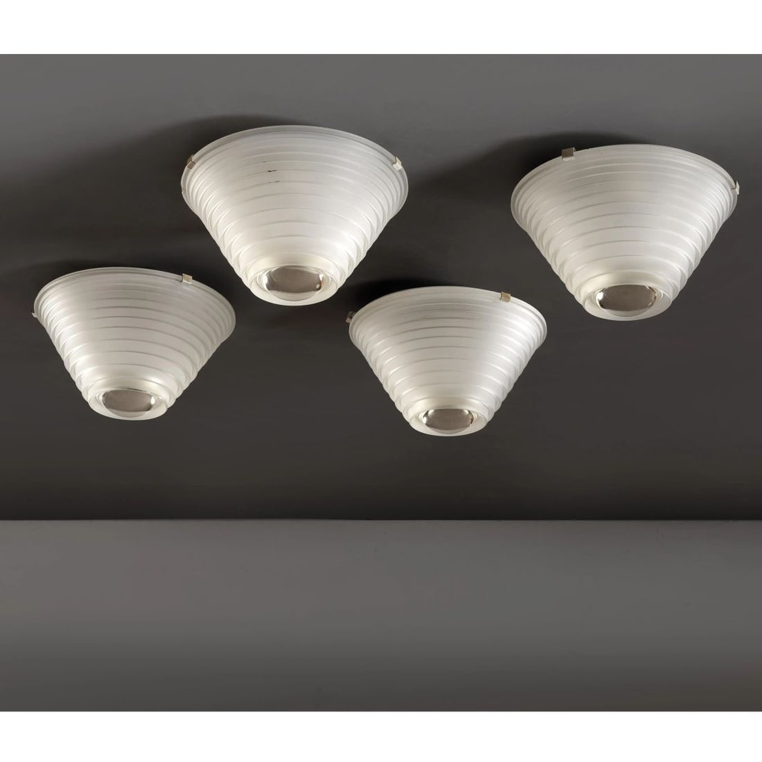 Angelo Mangiarotti : Angelo Mangiarotti (Milano, 1921 – 2012) FOUR «EGISTO» METAL AND GLASS WALL LAMPS QUATTRO PLAFONIERE MODELLO EGISTO in metallo e vetro Produzione Artemide, Italia, 1980 circa alt. cm 20 e diam.