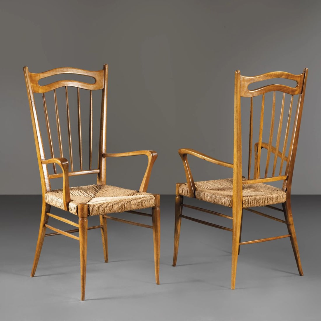 COPPIA DI SEDIE: COPPIA DI SEDIE in legno, seduta in paglia Produzione Italia, 1950 circa cm H102xL53xP46 TWO CHAIRS 