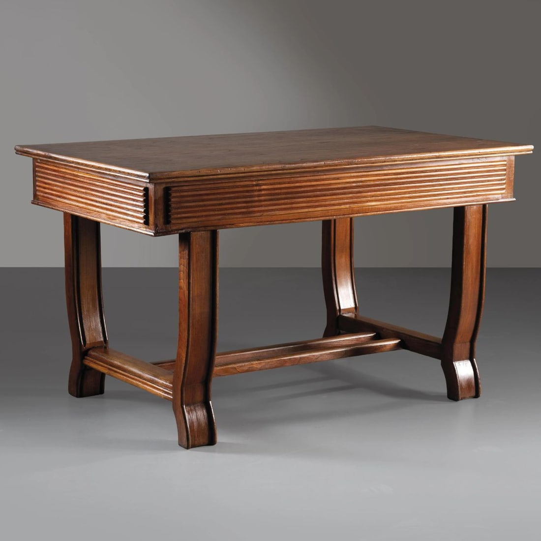 SCRIVANIA: SCRIVANIA in legno Produzione Italia, 1940 circa cm H81xL83xP140 WOODEN DESK 