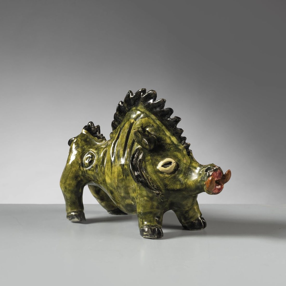 Guido Gambone: Guido Gambone (Montella, 1909 - Firenze, 1969) CERAMIC SCULPTURE SCULTURA RAFFIGURANTE CINGHIALE in ceramica Produzione Italia, 1950 circa firma sul fondo cm H12xL16xP8