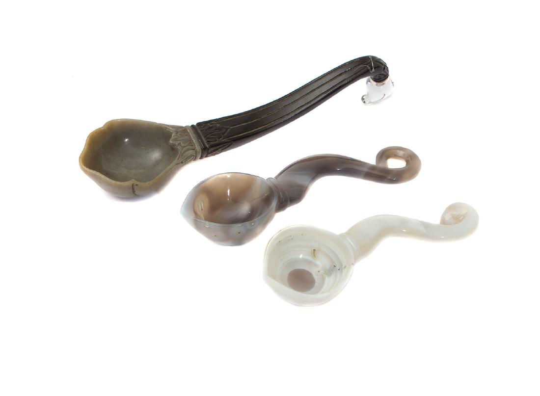 SET OF THREE AGATE SPOONS, MOGUL PERIOD (1 of 5)
