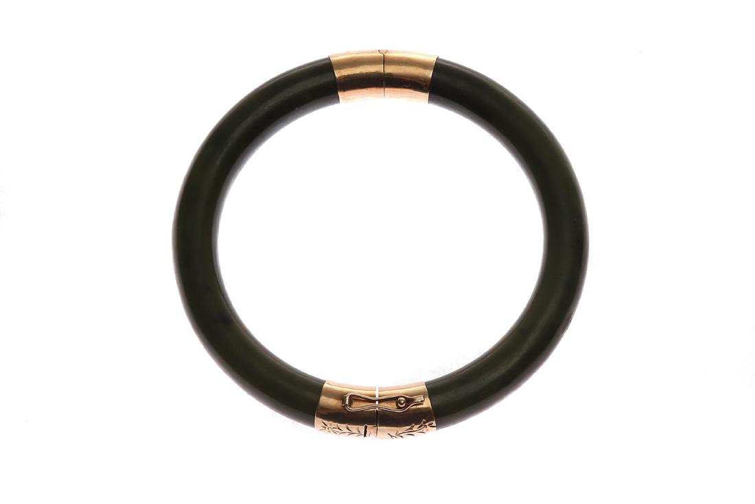 CHINESE JADE BRACELET WITH GOLD LOCK (1 of 3)