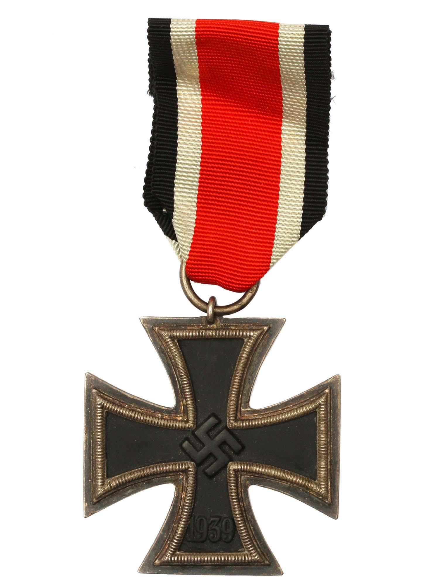 GERMAN WWII IRON CROSS 1939 (1 of 2)