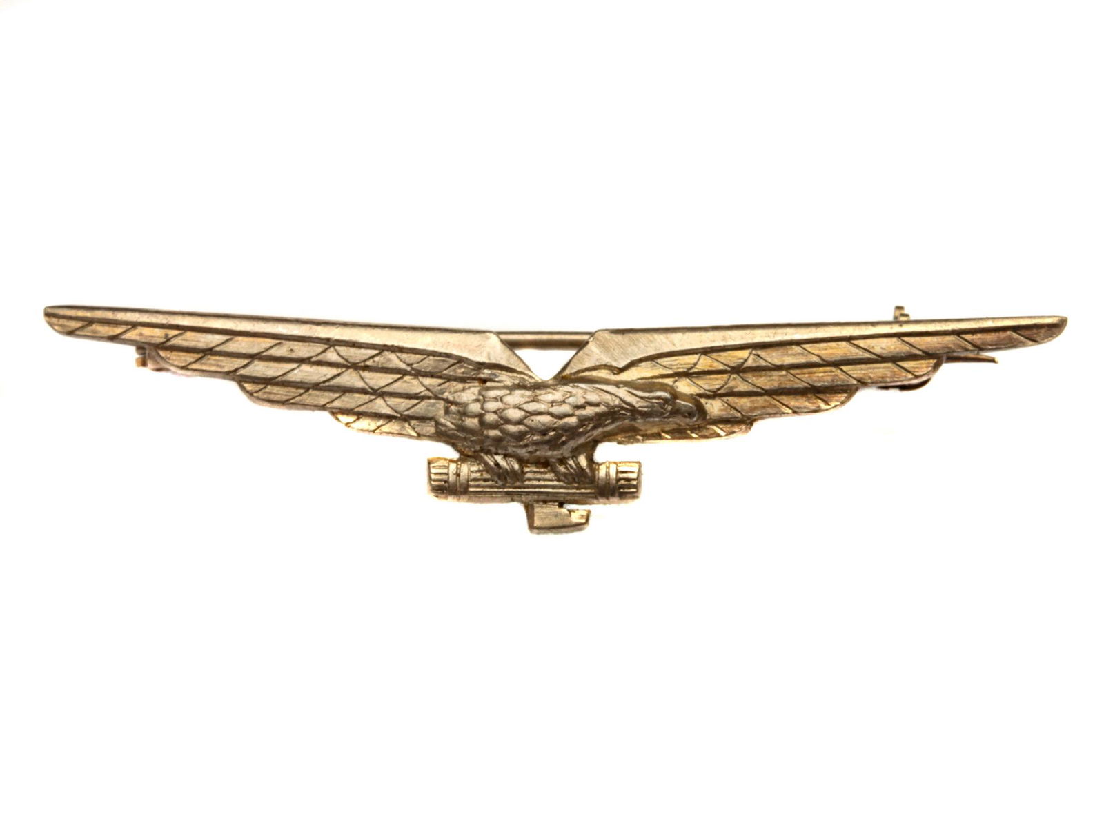 AN ITALIAN WWII FASCIST AIR FORCE SILVER PILOT'S BADGE (1 of 3)