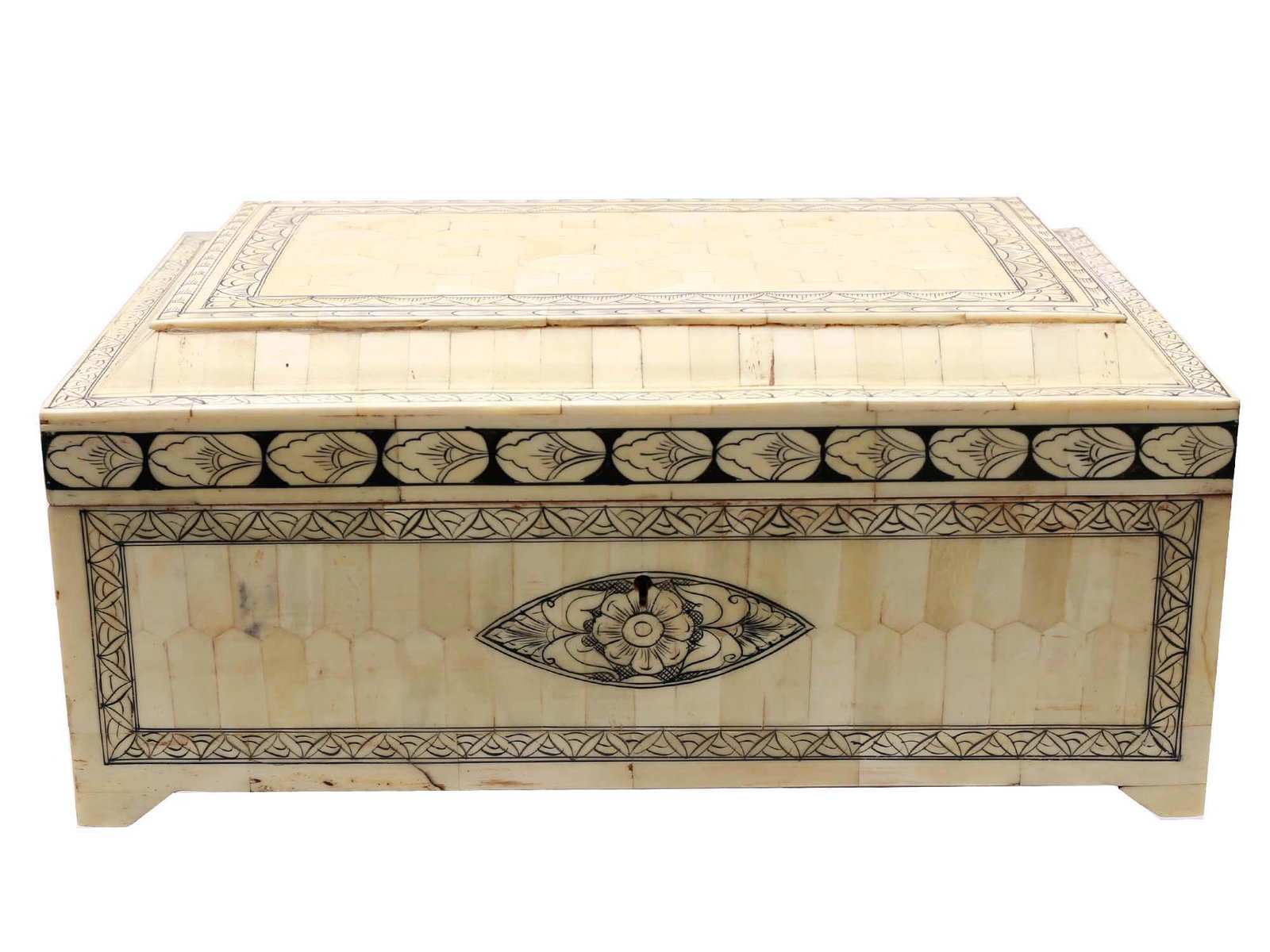 A COLONIAL BRITISH INDIAN CASKET, 19TH CEN.: A 19th century casket with engraved panels and compartment. Includes a photograph of the owner. Dimensions: 13 1/4 x 9 1/4 x 5 3/4 in., (33.7 x 23.5 x 14.6 cm.)