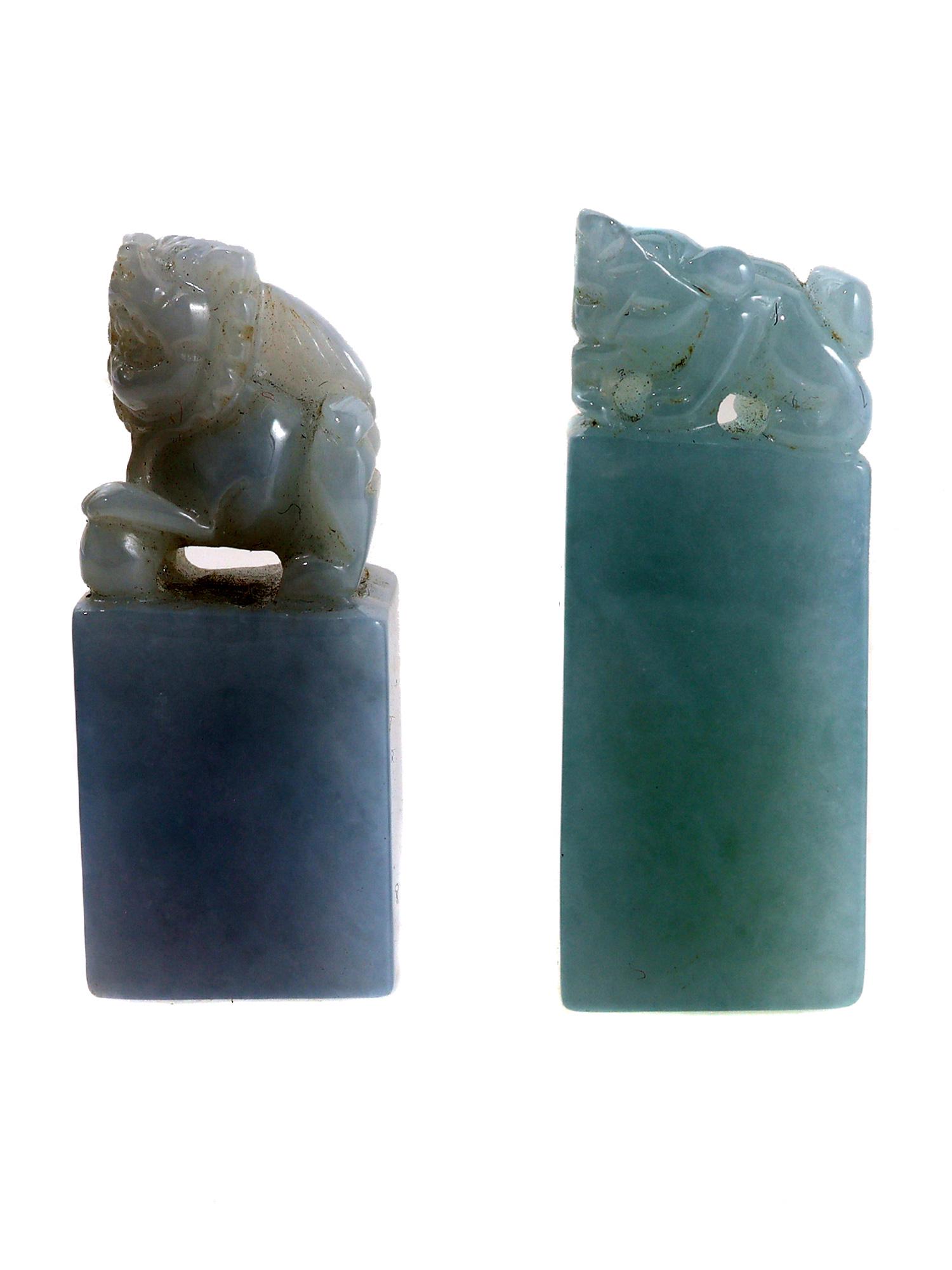 TWO CHINESE CARVD JADE STAMPS WITH LIONS (1 of 4)