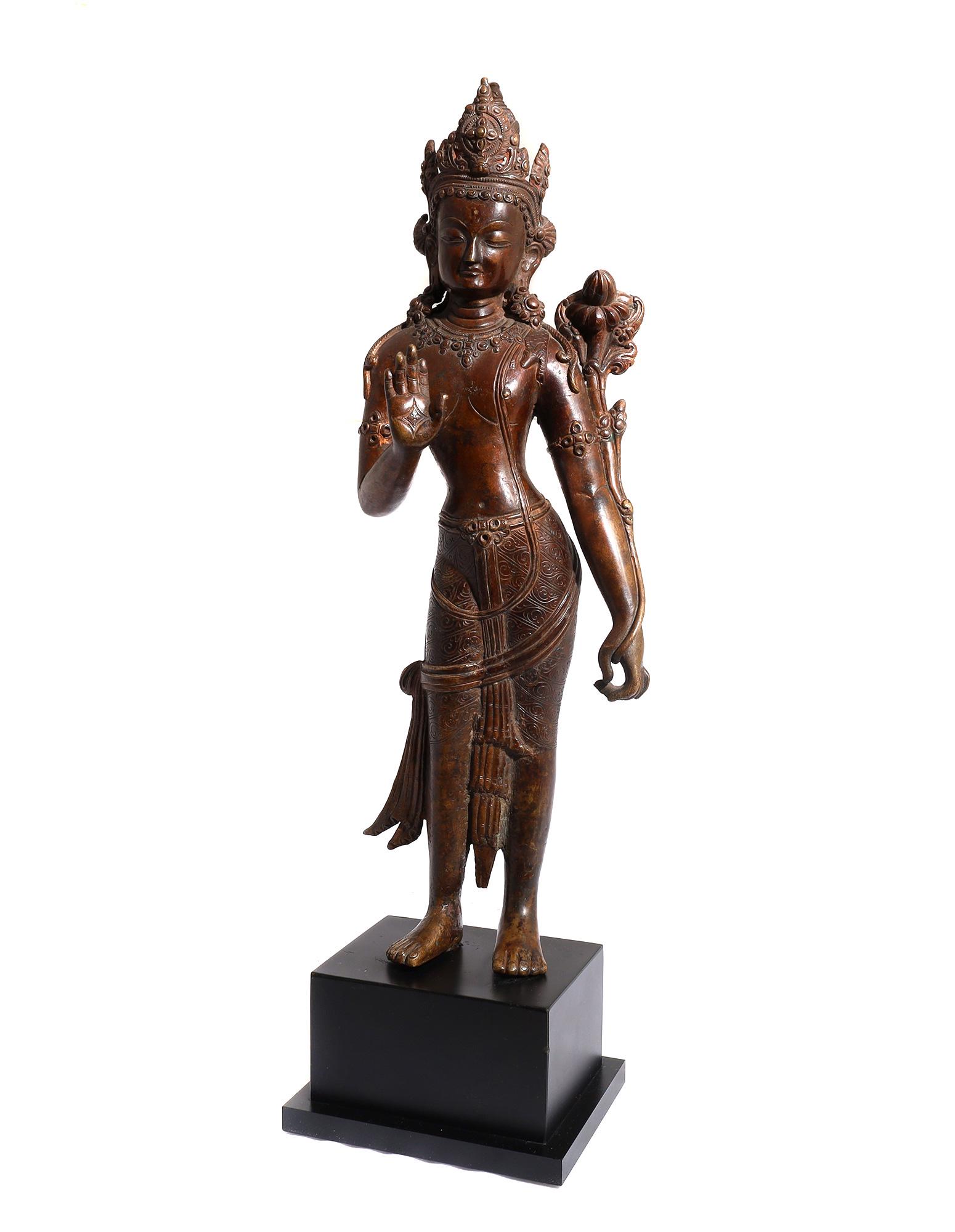 A NEPALESE BRONZE PADMAPANI AVALOKITESHVARA 15 C. (1 of 3)