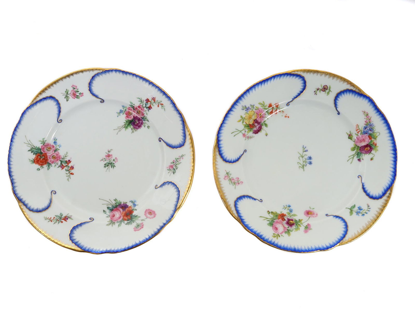 A PAIR OF IMPERIAL RUSSIAN PORCELAIN PLATES AIII (1 of 4)