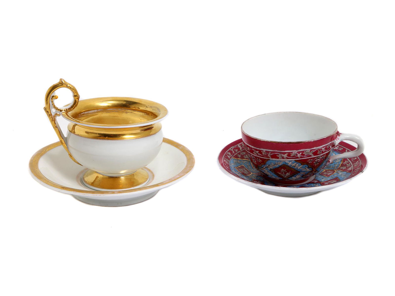 A PAIR OF ANTIQUE RUSSIAN IMPERIAL PORCELAIN TEACUP AND SAUCER (1 of 10)