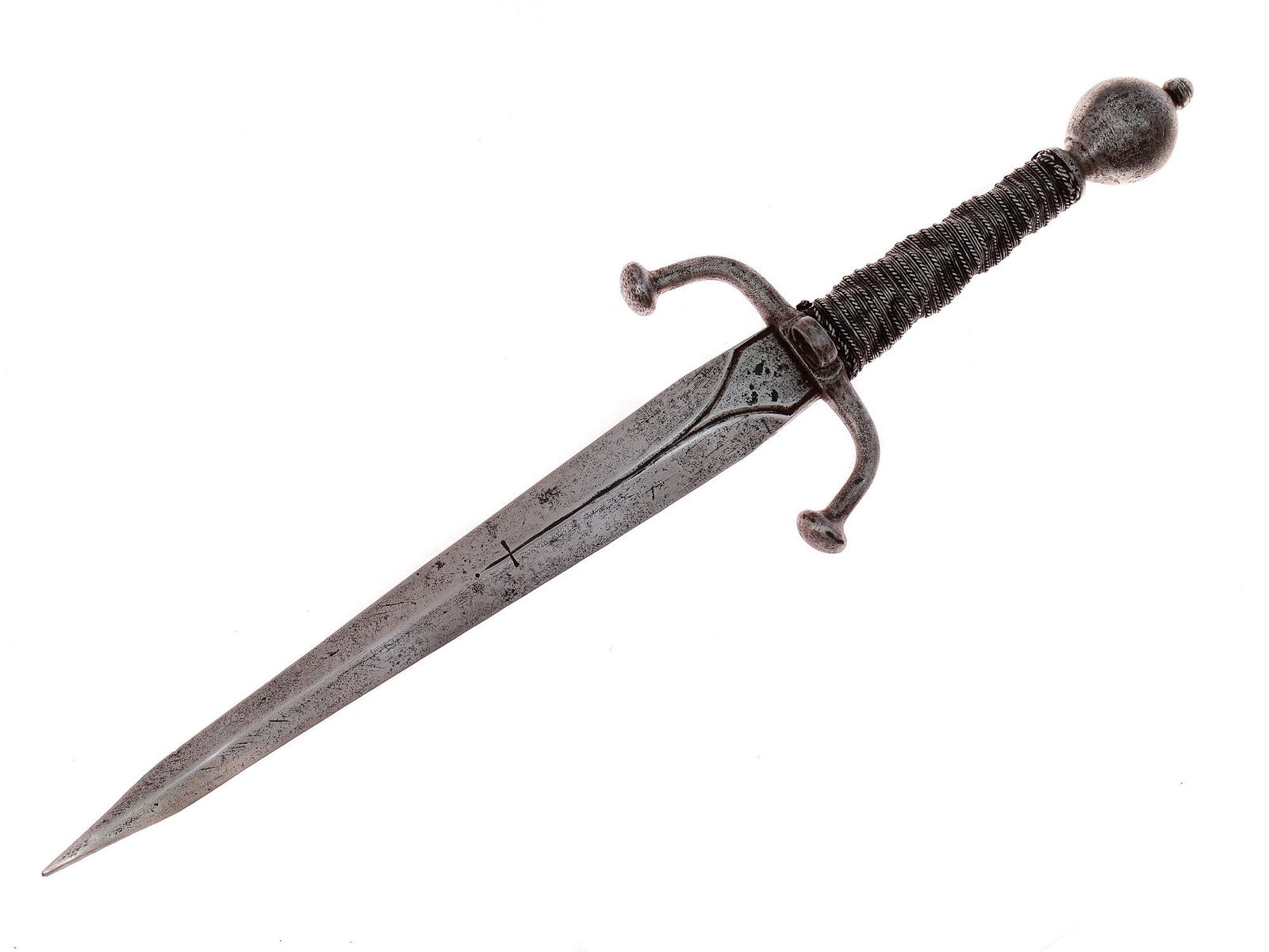 A FINE ITALIAN LEFT-HAND DAGGER, LATE 16TH CENTURY: A flat-diamond section double-edged blade with a reinforced tip for armor-piercing, steel crossguard with turned-down quillions with two flattened-ball terminals, steel spherical pommel, steel twisted