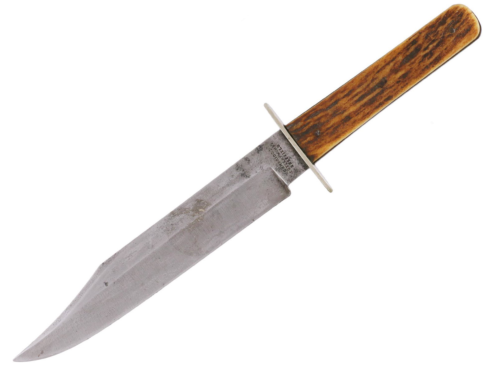A NICE ENGLISH SHEFFIELD BOWIE KNIFE, 1880-1900: The blade is in its original form, it has not been re-sharpened and has the factory edge on it. The ricasso is marked CAMBRIDGE, CUTLERY WORK, SHEFFIELD. The handle is composed of two staghorn scales 