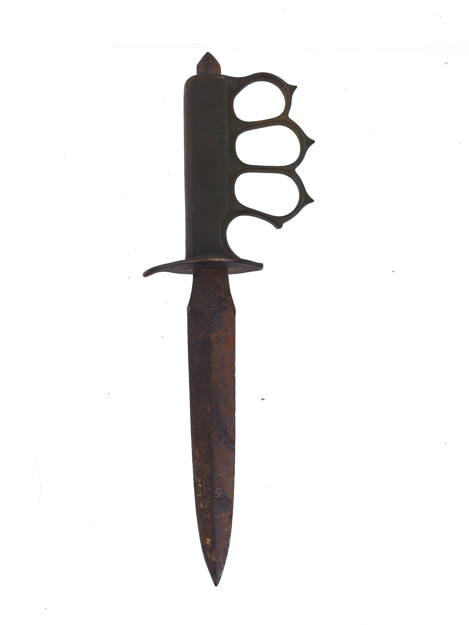 A WW1 AMERICAN BRASS-KNUCKLE TRENCH KNIFE BY L. F & C, 1918: An American-made brass-knuckle trench knife from 1918. The handle is marked 'L. F & C 1918' indicating manufacture by Landers, Frary & Clark, a housewares company based out of Connecticut that produce