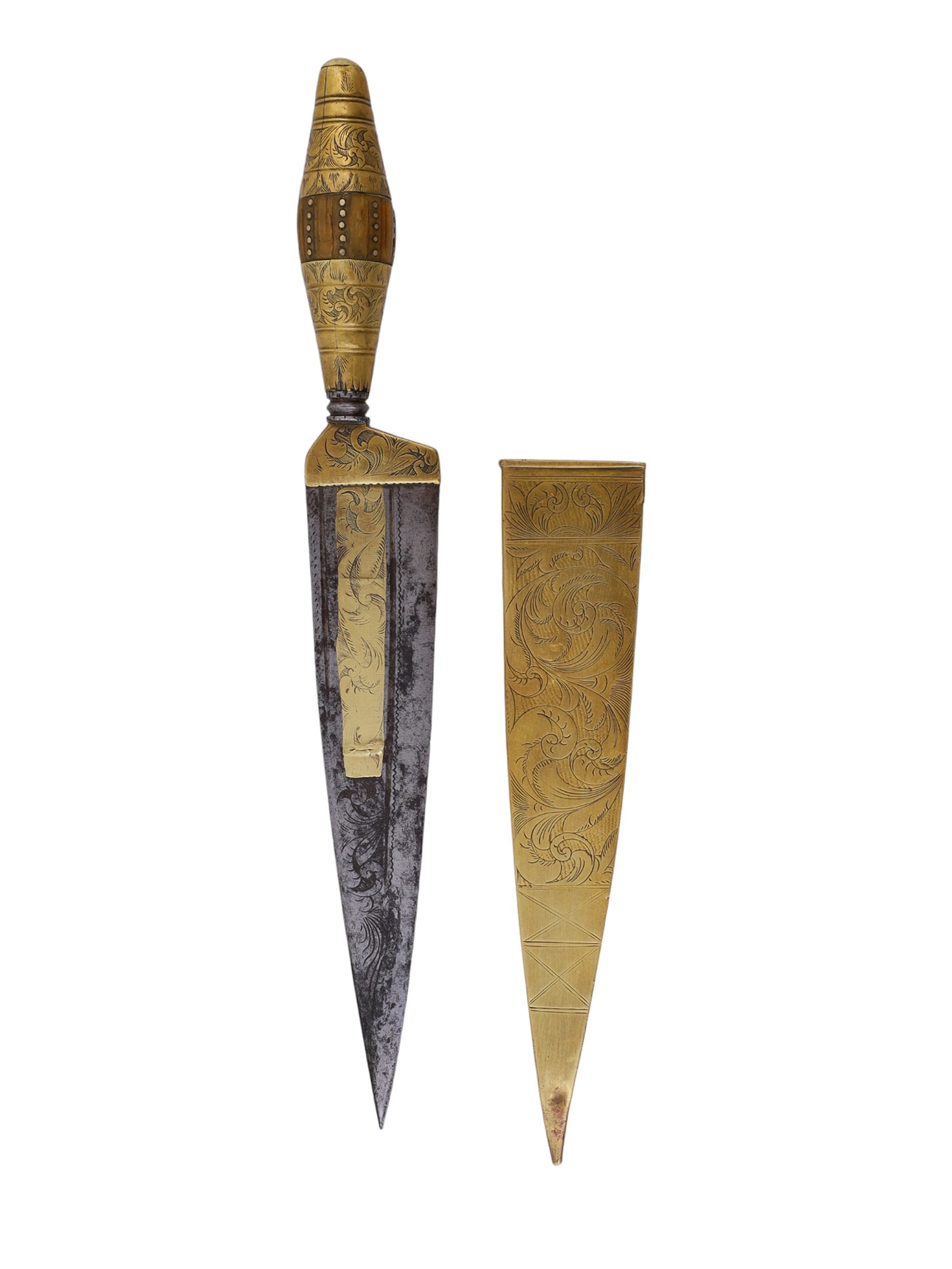 A SPANISH ALBACETE GILT DAGGER WITH ENGRAVED SHEATH, 18TH/19TH CENTURY: A Spanish dagger, or punal, crafted in Albacete, Spain. The hilt is a bulbous type with decorated brass end caps on either side of what appears to be either a horn or timber inner. The central section