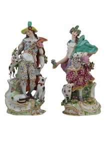 A PAIR OF ENGLISH CHELSEA PORCELAIN FIGURES, LATE 18TH CENTURY