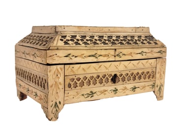 A RUSSIAN KHOLMOGORY BONE CASKET, 18TH CENTURY