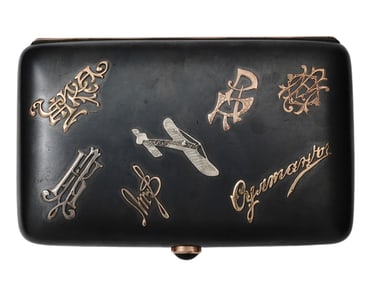 A RUSSIAN FABERGE GOLD AND SILVER-MOUNTED GUNMETAL CIGARETTE CASE, EARLY 20TH CEN.