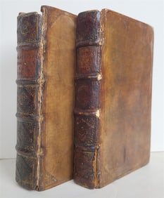 1572 PLUTARCH PARALLEL LIVES 2 VOLUMES PLUTARCHI CHAERONENSIS PARALLELA ANTIQUE