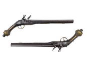 A PAIR OF MATCHED SILVER-MOUNTED DAMASCUS STEEL OTTOMAN FLINTLOCK PISTOLS, EARLY 19TH CEN.