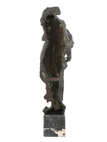 AN ALLEN GEORGE NEWMAN (1875-1940) SIGNED BRONZE OF A SEMI-NUDE WOMAN
