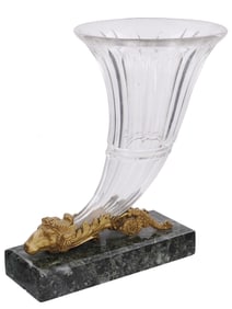 A LARGE RAYTHEON CUT-CRYSTAL VASE, FRANCE, EMPIRE STYLE, 1800