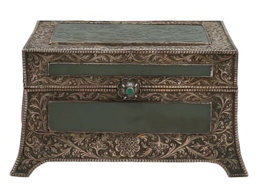 A SILVER-MOUNTED GREEN JADE BOX WITH FLORAL DECORATION, 19TH CEN.
