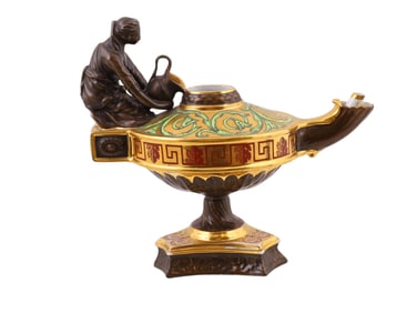 A FRENCH PORCELAIN OIL LAMP IN NEOCLASSICAL GREEK STYLE, 19TH CENTURY