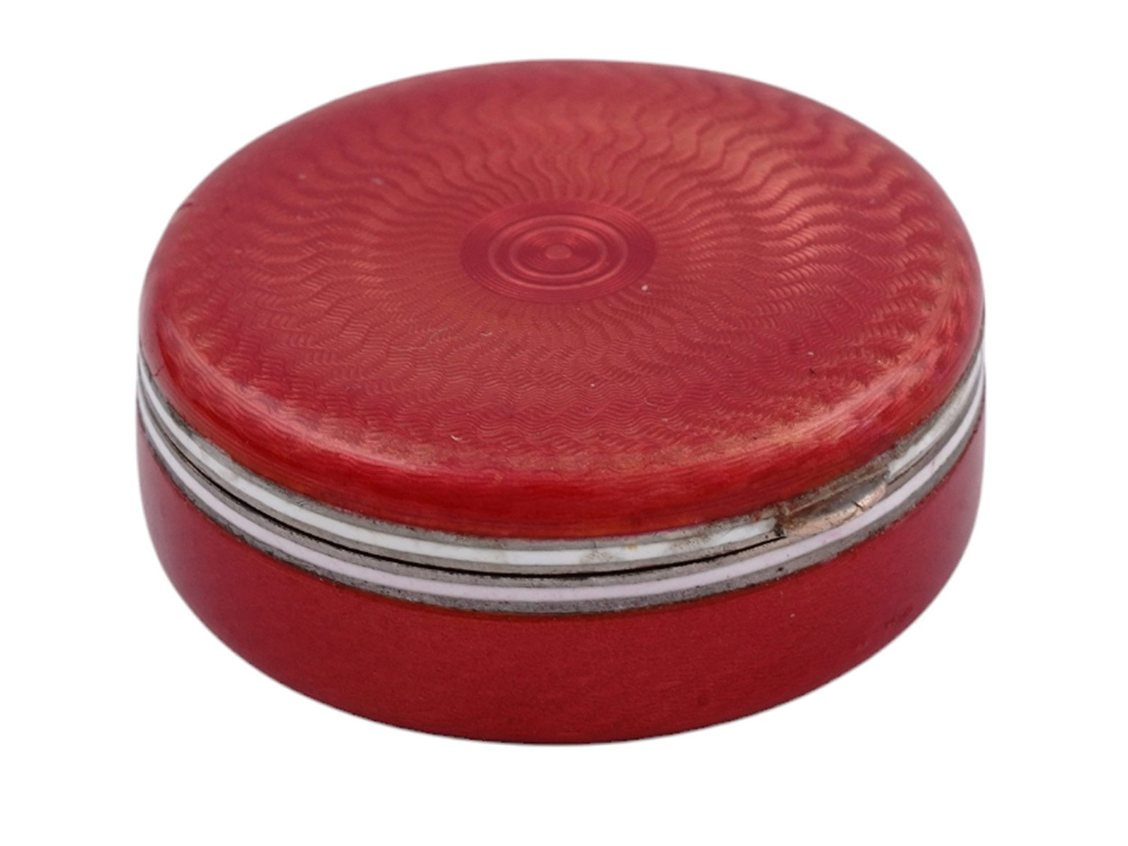 AN IMPERIAL RUSSIAN SILVER GUILLOCHE ENAMEL PILL BOX BY IVAN BRITZIN. C. 1900 (1 of 5)