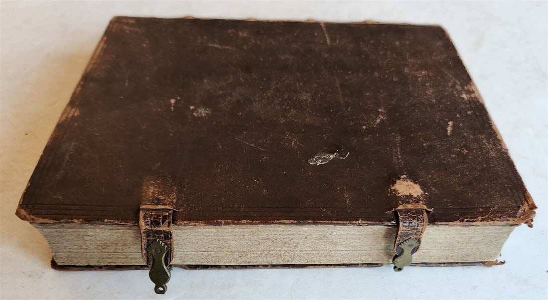 1721 TROSTREICHE REFLEXIONEN BY M. BENISIO ANTIQUE IN GERMAN: Benisio, M. Trostreiche Reflexionen. Nurnberg, Lochner; 1721 Size 6 1/2 by 8 1/4" Original leather binding with clasps Some wear of leather, toning 516 pp text in German Please make all inquiries