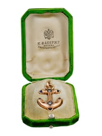 A RUSSIAN JEWELLED GOLD ANCHOR PENDANT BY FABERGE