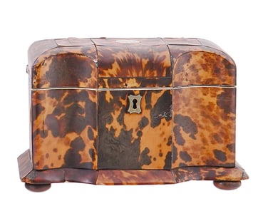 AN ENGLISH TORTOISESHELL (GEORGIAN) TEA CADDY BOX, 18/19TH CC.