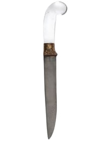 AN INDO-PERSIAN CRYSTAL-HILTED DAGGER WITH GOLD KOFTGARI INSCRIPTION