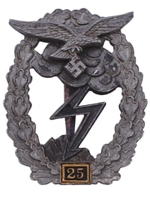 A WW2 LUFTWAFFE GROUND COMBAT BADGE, GERMANY