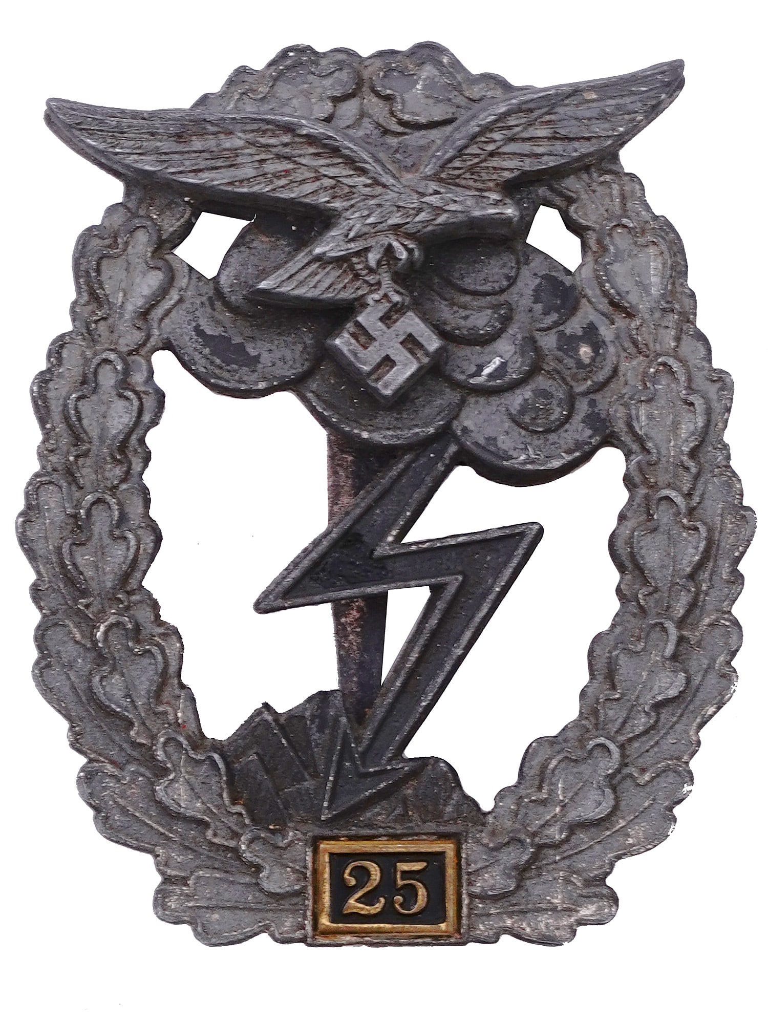 A WW2 LUFTWAFFE GROUND COMBAT BADGE, GERMANY (1 of 3)