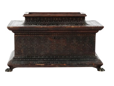 A LATE 16TH CEN. TUSCANY, ITALIAN RENAISSANCE CASKET BOX WITH LION FEET