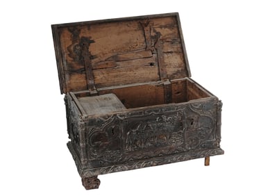 A CARVED-WOOD-LEGGED CHEST, ITALY, 17TH CENTURY GOTHIC STYLE