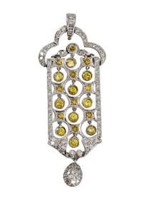 A WHITE GOLD YELLOW DIAMOND-SET PENDANT, 18 K GOLD