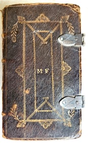 1704 BIBLE IN ENGLISH ANTIQUE ORIGINAL BINDING W/ CLASP