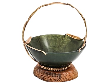 A RUSSIAN GOLD-MOUNTED NEPHRITE BOWL, IMPERIAL ERA, CIRCA 1907