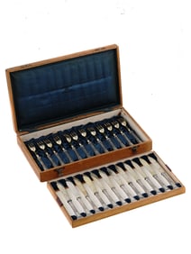 RUSSIAN SILVER FLATWARE SET, KHLEBNIKOV, 1908-17