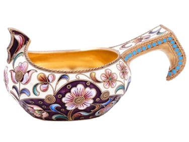 RUSSIAN SILVER AND ENAMEL KOVSH, 1908-1917