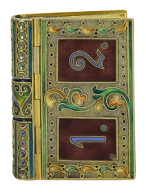 RUSSIAN SILVER-GILT AND ENAMEL STAMP BOX, 1908-17