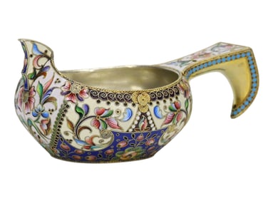 RUSSIAN SILVER AND ENAMEL KOVSH, 1908-1917