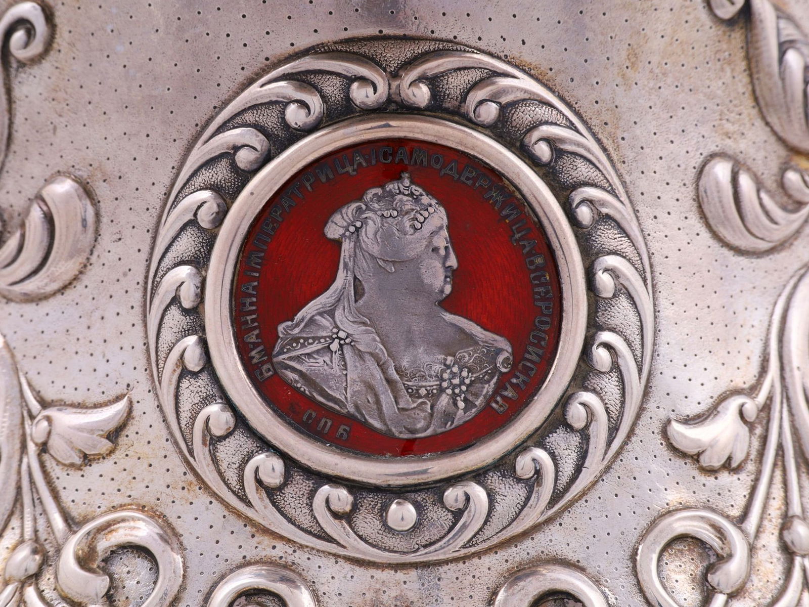 MONUMENTAL RUSSIAN JEWELED SILVER KOVSH, 1908-17 (1 of 10)