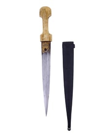 A PERSIAN OR TRANSCAUCASIAN KINDJAL DAGGER QAMA WITH GOLD INLAY, 19TH CENTURY