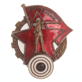 OSOAVIAKHIM. BADGE “VOROSHILOV SHARPSHOOTER??, 1ST CLASS NO. 11,729